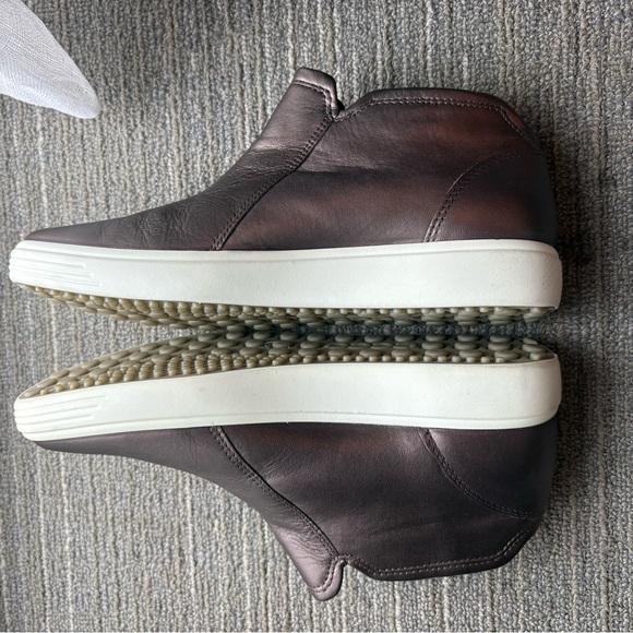 Women’s Brown Leather Ankle Boots - Picture 2 of 8